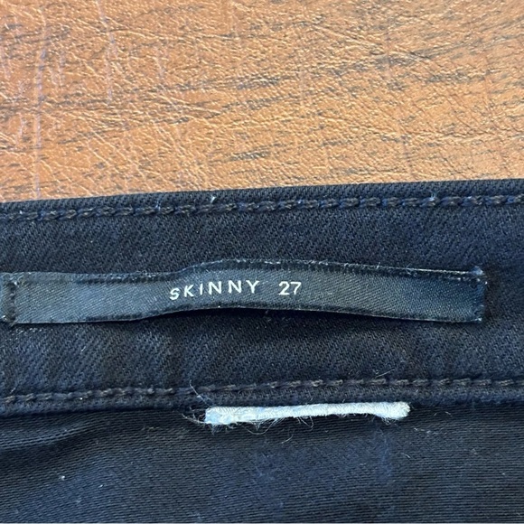 Banana Republic Premium Denimwear Distressed Black Skinny Jeans Size 27 - Picture 6 of 6